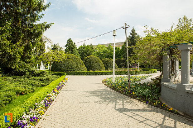 alee-din-english-park-din-craiova-judetul-dolj.jpg