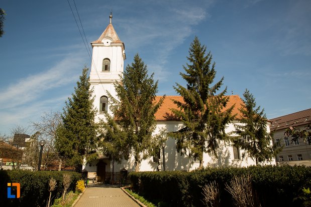 alee-spre-biserica-greaca-bunavestire-din-alba-iulia-judetul-alba.jpg