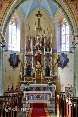 altar-biserica-calvaria-satu-mare.jpg