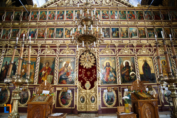 altarul-din-biserica-sf-gheorghe-din-tulcea-judetul-tulcea.jpg