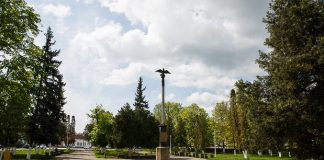 Piața Libertății din Hunedoara: inima istorică a orașului