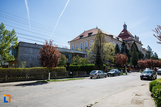 ansamblul-urban-str-gheorghe-lazar-din-orastie-judetul-hunedoara.jpg