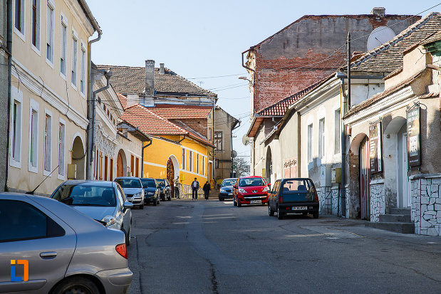 ansamblul-urban-str-mihai-eminescu-din-orastie-judetul-hunedoara.jpg