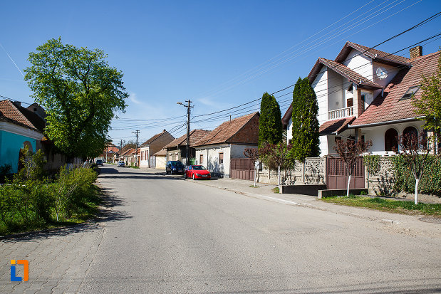 ansamblul-urban-str-primaverii-din-orastie-judetul-hunedoara.jpg
