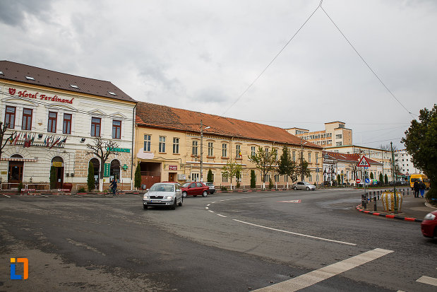 ansamblul-urban-str-tudor-vladimirescu-din-hateg-judetul-hunedoara-monument-de-arhitectura.jpg
