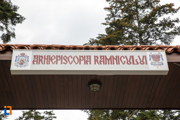 arhiepiscopia-ramnicului-din-ramnicu-valcea-judetul-valcea-mesaj-de-intampinare.jpg