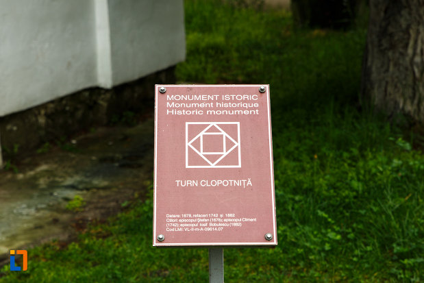 arhiepiscopia-ramnicului-din-ramnicu-valcea-judetul-valcea-turnul-de-clopotnita-monument-istoric.jpg