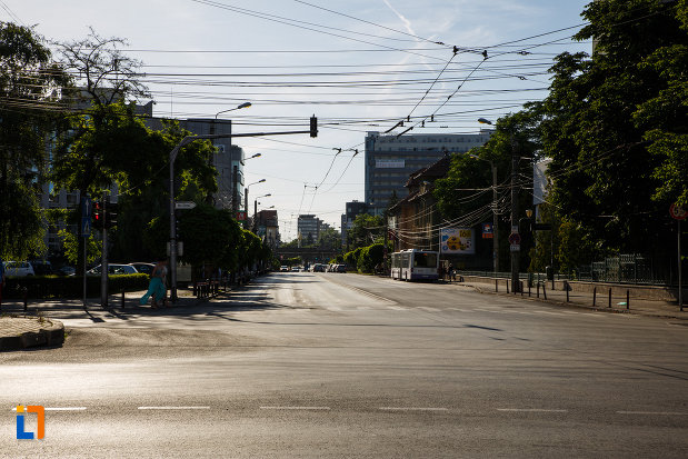 artera-principala-din-orasul-timisoara-judetul-timis.jpg