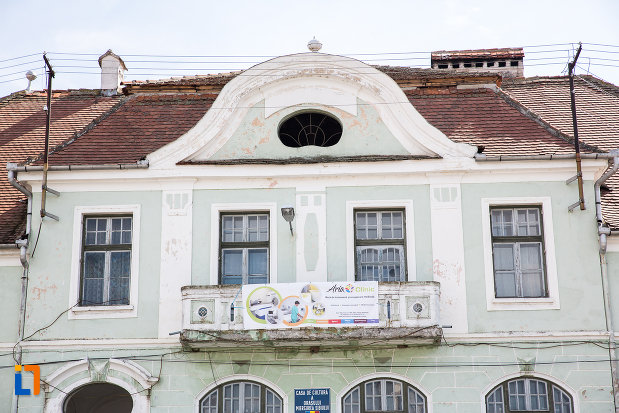 balcon-de-la-casa-de-cultura-din-miercurea-sibiului-judetul-sibiu.jpg