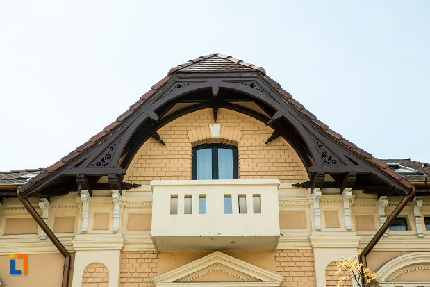 balcon-de-la-casa-tandara-cristian-din-drobeta-turnu-severin-judetul-mehedinti.jpg