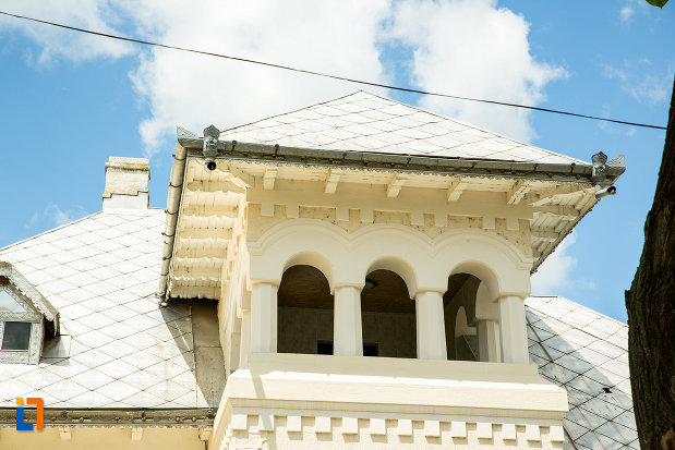 balcon-de-la-casa-vasile-beldie-din-tecuci-judetul-galati.jpg