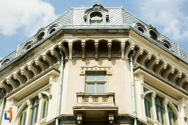 balcon-de-la-hotel-si-casino-minerva-din-craiova-judetul-dolj.jpg