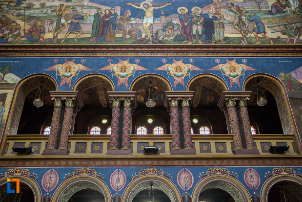 balcon-interior-de-la-catedrala-mitropolitana-sf-treime-din-sibiu-judetul-sibiu.jpg