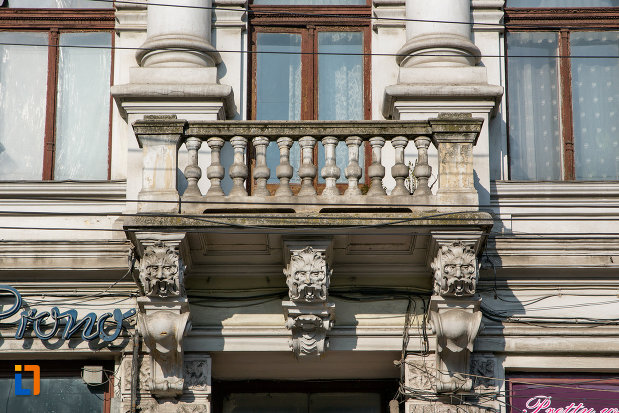 balcon-palatul-babos-din-cluj-napoca-judetul-cluj.jpg