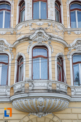 balconul-de-la-casa-banyai-din-targu-mures-judetul-mures.jpg