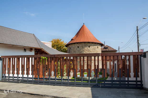 bastionul-macelarilor-din-baia-mare-judetul-maramures-gard-din-lemn.jpg