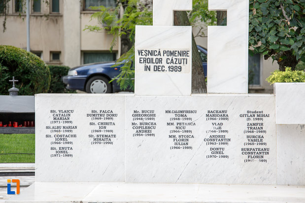 baza-de-la-monumentul-eroilor-revolutiei-din-dec-1989-din-alexandria-judetul-teleorman.jpg