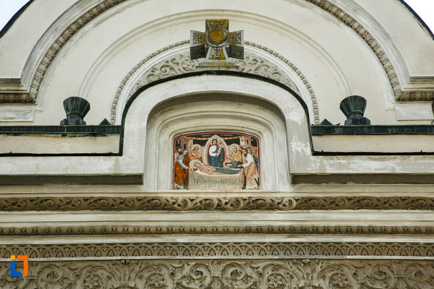 biserica-adormirea-maicii-domnului-din-dragasani-judetul-valcea-cateva-detalii-ornamentale.jpg