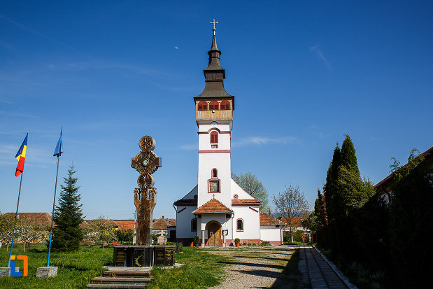 biserica-adormirea-maicii-domnului-din-orastie-judetul-hunedoara.jpg