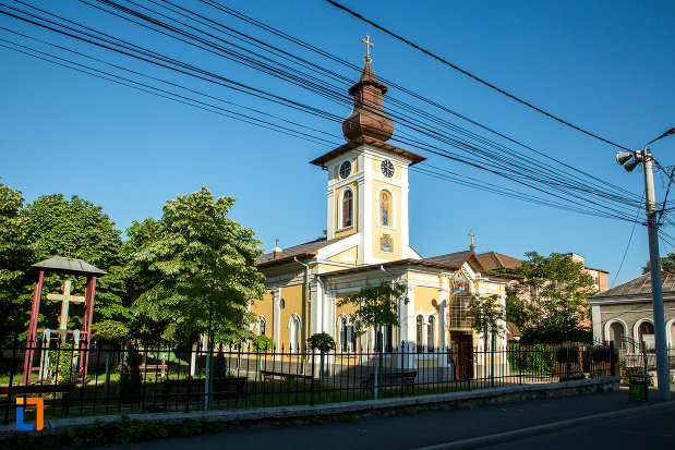 biserica-adormirea-maicii-domnului-sau-sf-nicodim-biserica-maioreasa-din-drobeta-turnu-severin-judetul-mehedinti-vazuta-din-lateral.jpg