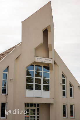 biserica-crestina-baptista-din-seini-judetul-maramures.jpg