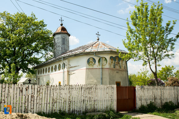 biserica-cuvioasa-paraschiva-din-suica-judetul-olt.jpg