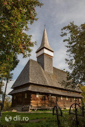 biserica-de-lemn-din-hoteni-judetul-maramures.jpg