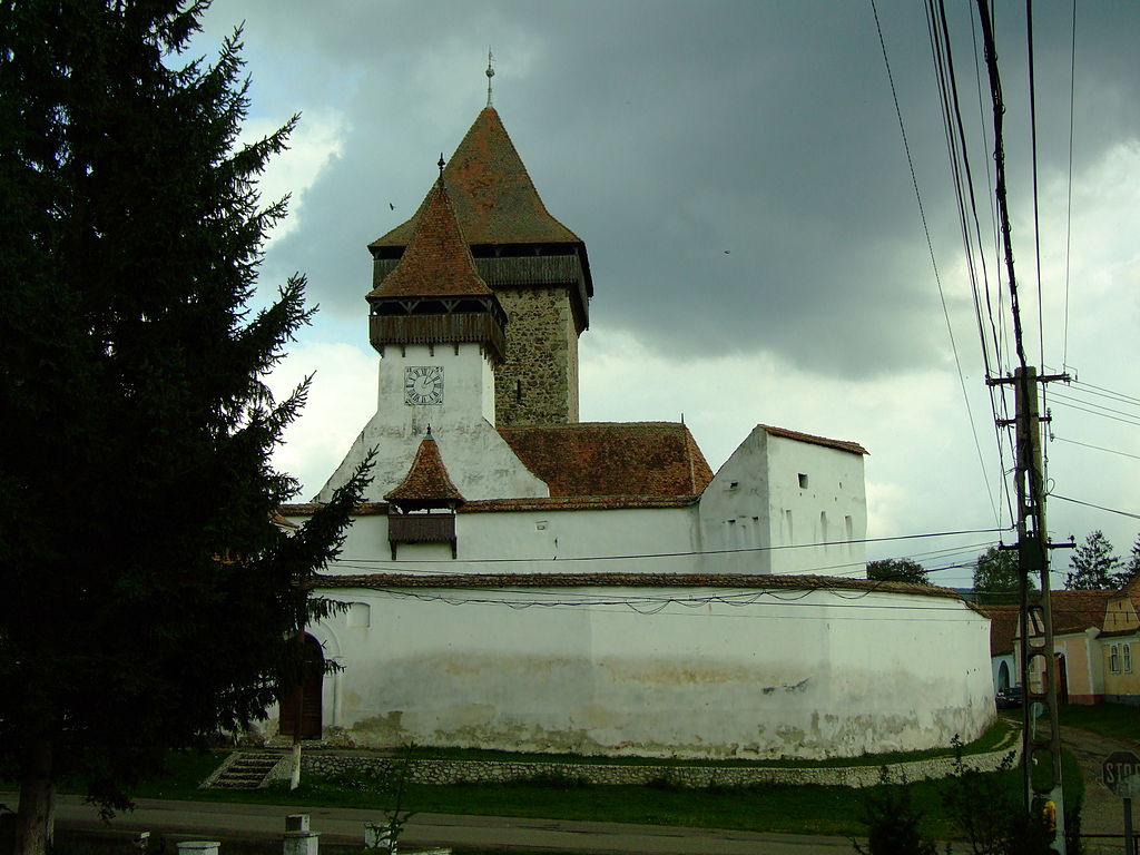 biserica-fortificata-din-homorod.jpg11