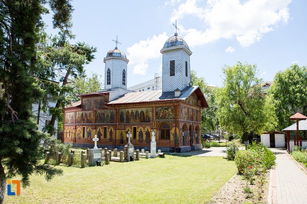 biserica-izvorul-tamadurii-oborul-vechi-din-targoviste-judetul-dambovita.jpg