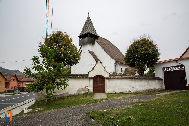 biserica-lutherana-din-sec-xiii-din-copsa-mica-judetul-sibiu.jpg