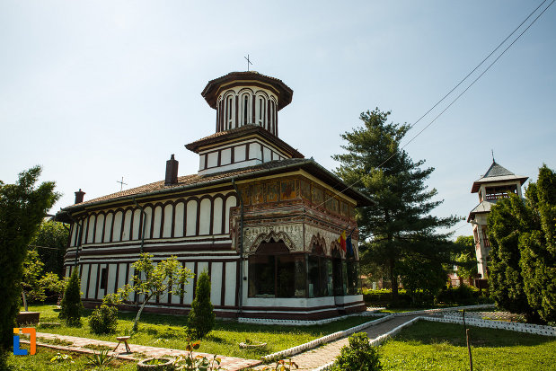 biserica-muzeu-sf-ilie-biserica-noua-din-dragasani.jpg