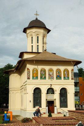 biserica-nasterea-sf-ioan-botezatorul-1664-din-focsani-judetul-vrancea.jpg