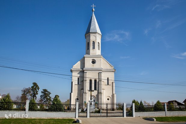 biserica-ortodoxa-din-piscolt-judetul-satu-mare.jpg