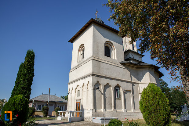 biserica-ortodoxa-din-salcea-judetul-suceava.jpg