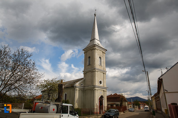 biserica-reformata-din-hateg-judetul-hunedoara.jpg