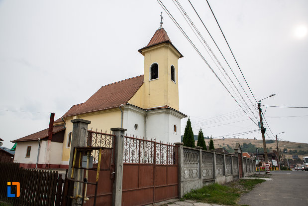 biserica-romano-catolica-din-copsa-mica-judetul-sibiu.jpg