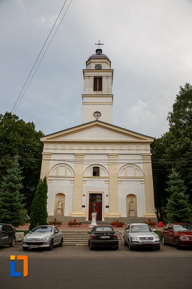 biserica-romano-catolica-sf-ioan-nepomuc-din-suceava-judetul-suceava.jpg