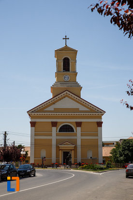 biserica-romano-catolica-sf-tereza-din-sannicolau-mare-judetul-timis.jpg