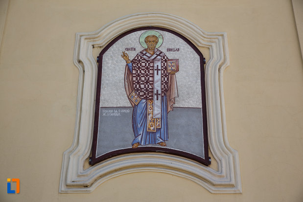 biserica-sarbeasca-adormirea-maicii-domnului-1787-din-sannicolau-mare-judetul-timis-imagine-cu-pictura-murala.jpg