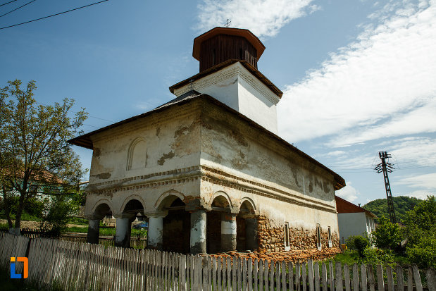 biserica-sf-ioan-botezatorul-1793-din-ocnele-mari-judetul-valcea.jpg