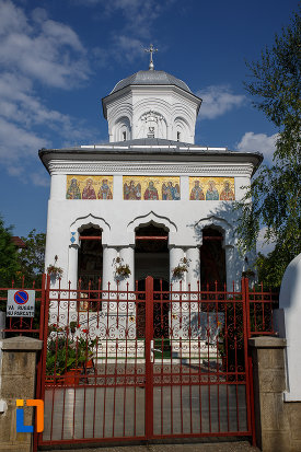 biserica-sf-voievozi-cu-hramurile-sf-arhangheli-mihail-si-gavril-sf-antonie-cel-mare-din-ploiesti-judetul-prahova.jpg