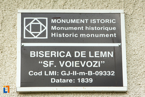 biserica-sf-voievozi-din-leurda-judetul-gorj-monument-istoric.jpg