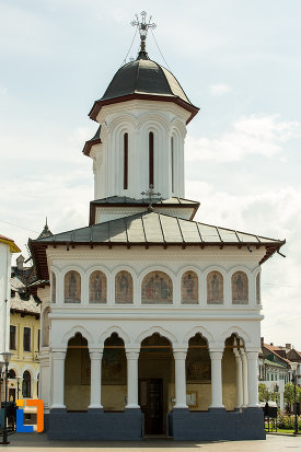 biserica-sf-voievozi-din-targu-jiu-judetul-gorj-vazuta-din-fata.jpg