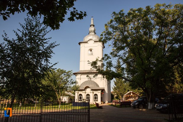 biserica-vovidenia-din-botosani-judetul-botosani.jpg