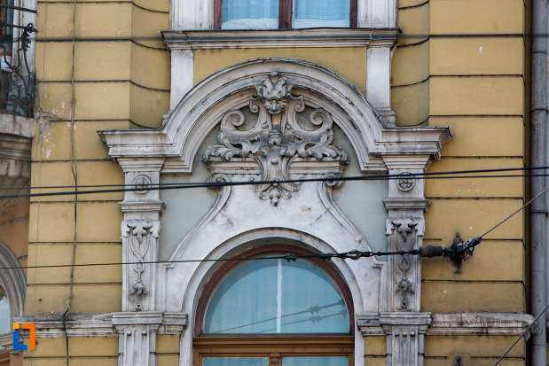 bolta-cu-detalii-palatul-elian-din-cluj-napoca-judetul-cluj.jpg