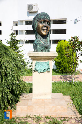 bust-din-orasul-ovidiu-judetul-constanta.jpg