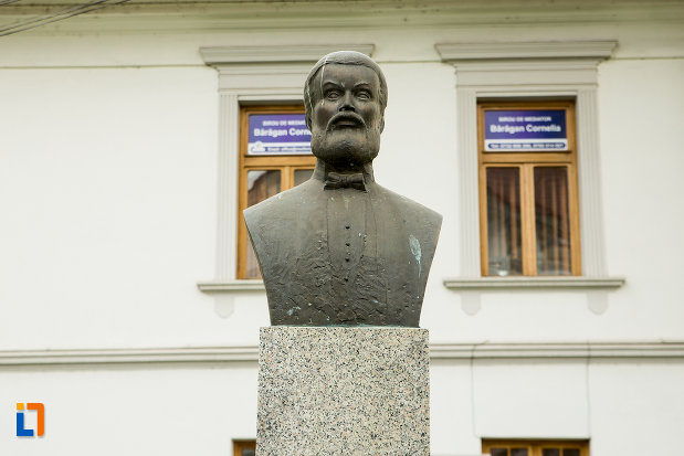 bustul-lui-constantin-stanciovici-branisteanu-din-targu-jiu-judetul-gorj-vazut-din-fata.jpg