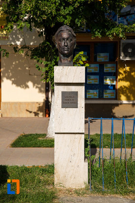 bustul-lui-george-enescu-din-jimbolia-judetul-timis.jpg