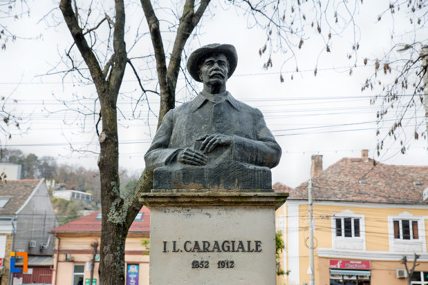 bustul-lui-ilcaragiale-din-cluj-napoca-judetul-cluj.jpg