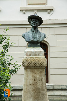 bustul-lui-petre-liciu-din-focsani-judetul-vrancea.jpg